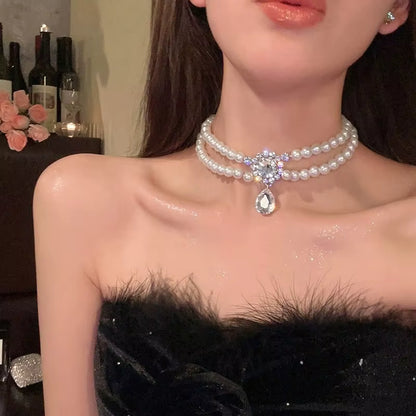 White Pearls Elegant Choker