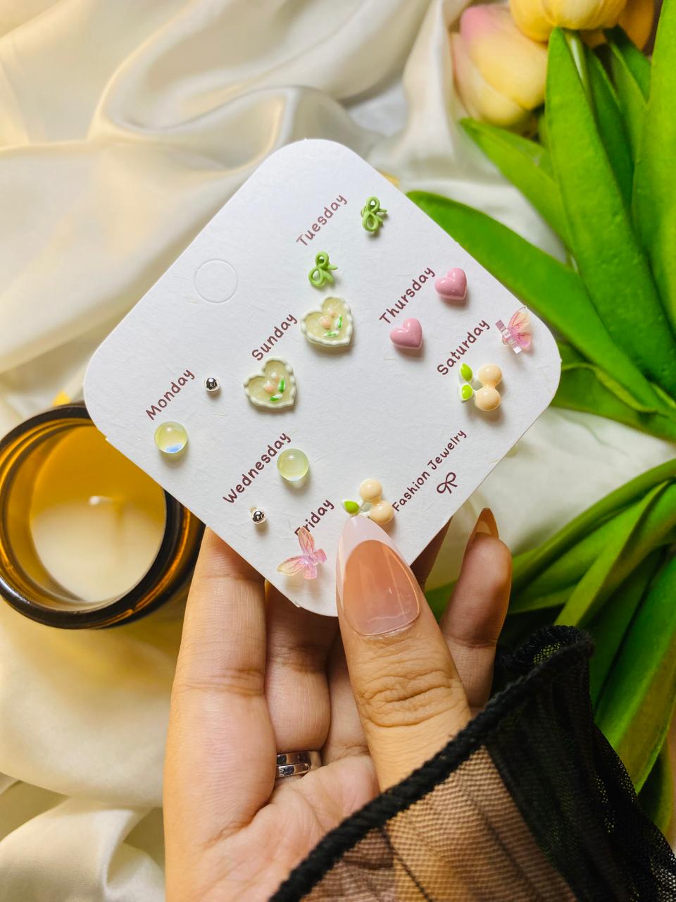 7  days a week set of Ear Studs  (Pink)