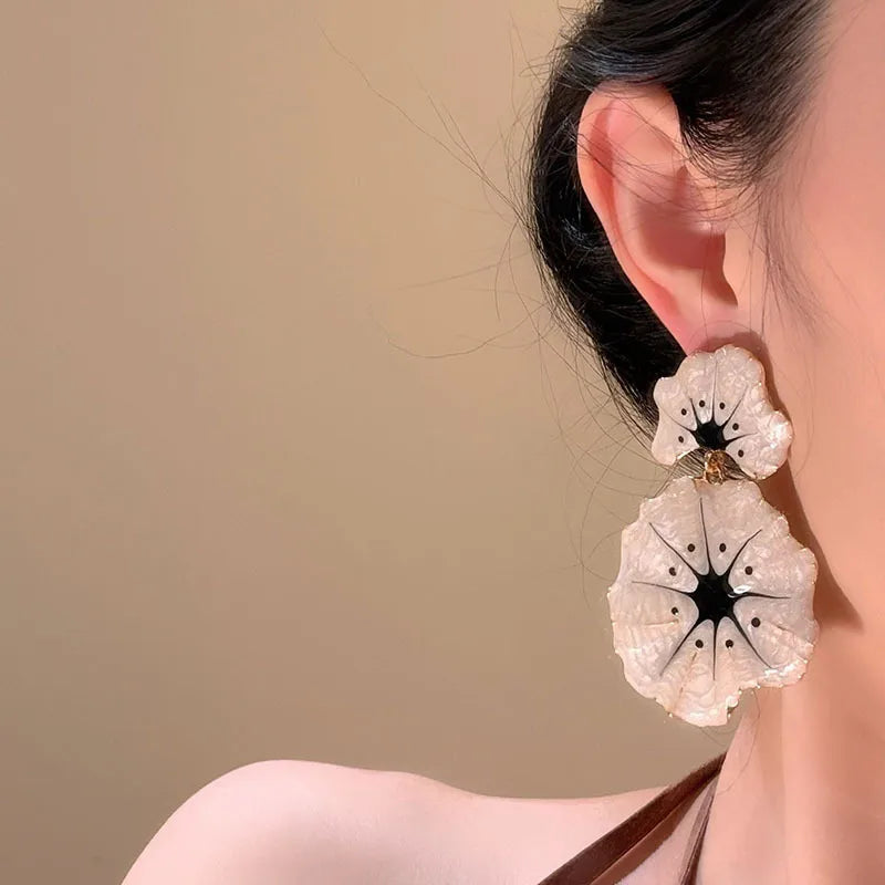 Maple Leaf Flower Earrings Luxury |Oil Drop Resin Design | Premium Good