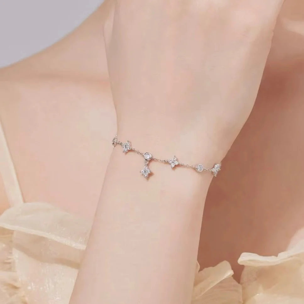 Zircon Clover Bracelet |Premium Good|
