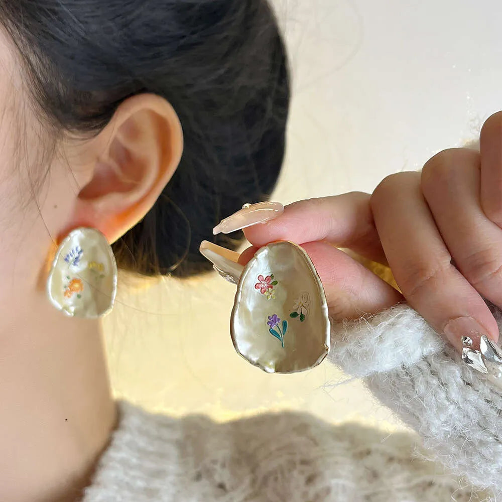 Vintage Old Money Girl vibe Earrings | Premium Good|